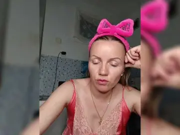 Alenushka888  live sex cam