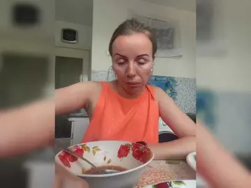 Alenushka888  live sex cam
