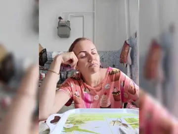 Alenushka888  live sex cam