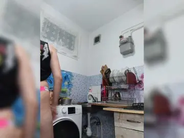 Alenushka888  live sex cam