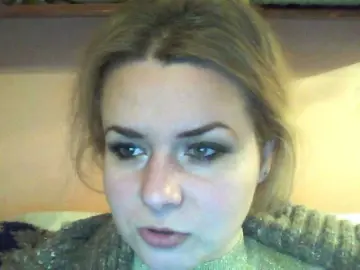 HollyLaPretty  live sex cam