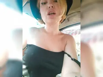 MinniMia  live sex cam