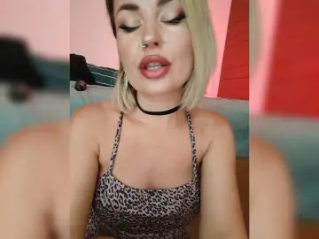 MinniMia  live sex cam