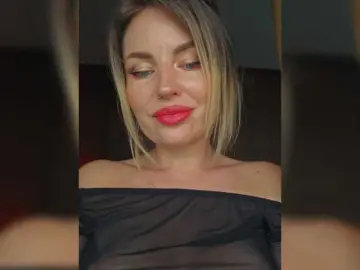 MinniMia  live sex cam