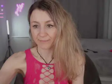 MrsMilana  live sex cam