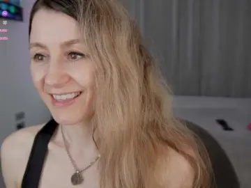 MrsMilana  live sex cam