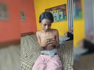 Nathascha  live sex cam
