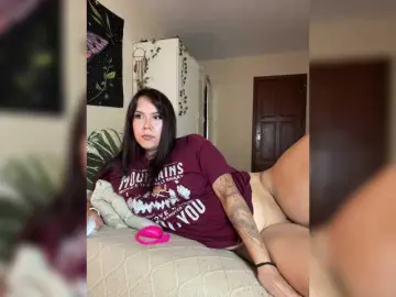 Reyniri  live sex cam