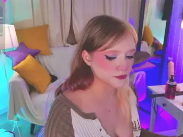 CrazyWine  live sex cam