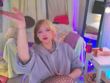 CrazyWine  live sex cam