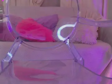 CrazyWine  live sex cam