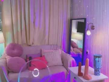 CrazyWine  live sex cam