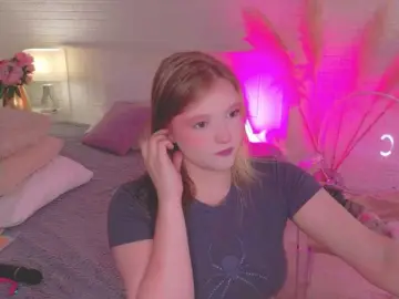 CrazyWine  live sex cam