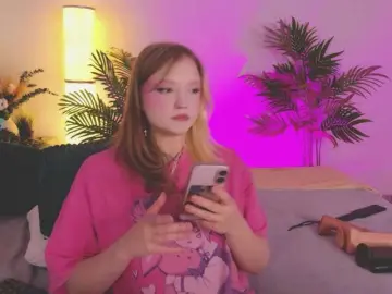CrazyWine  live sex cam