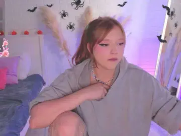 CrazyWine  live sex cam