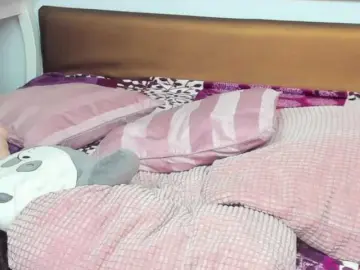 KatniseBabe  live sex cam