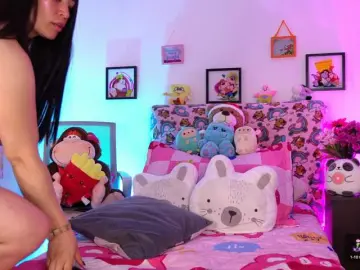 Natalia-Valencia  live sex cam
