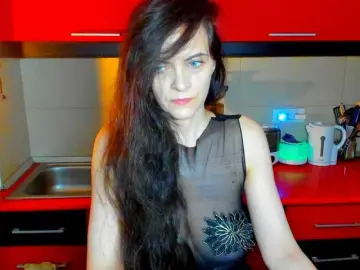 SexQueen11  live sex cam