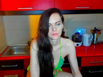 SexQueen11  live sex cam