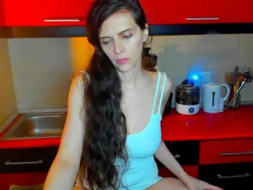 SexQueen11  live sex cam