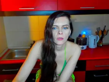 SexQueen11  live sex cam