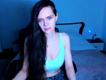 SexQueen11  live sex cam