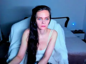 SexQueen11  live sex cam