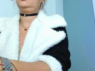 Carlabeer  live sex cam