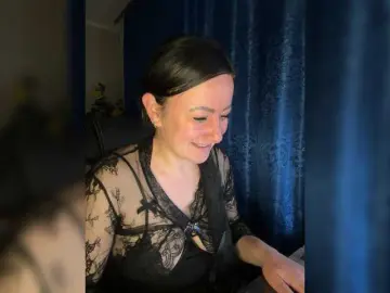 Oksisexiii  live sex cam