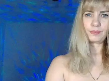 AnnaMariaMM  live sex cam