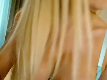 BarbiBentley  live sex cam