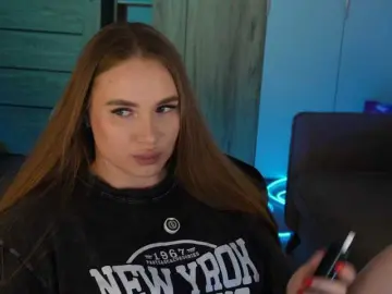 MilashkaSA  live sex cam