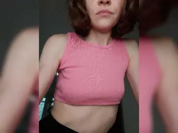 Naechka  live sex cam