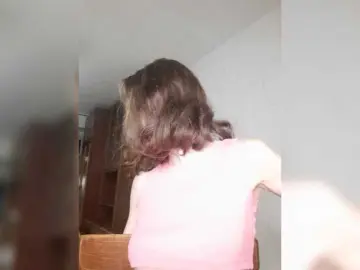Naechka  live sex cam