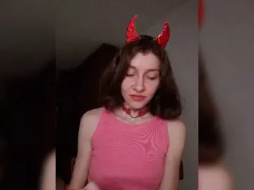 Naechka  live sex cam