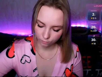 ORNELLAMUTTY  live sex cam