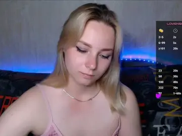 ORNELLAMUTTY  live sex cam
