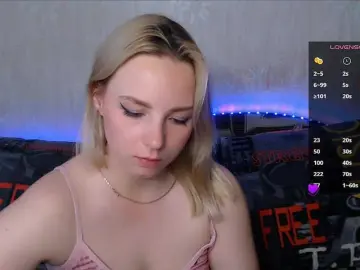 ORNELLAMUTTY  live sex cam