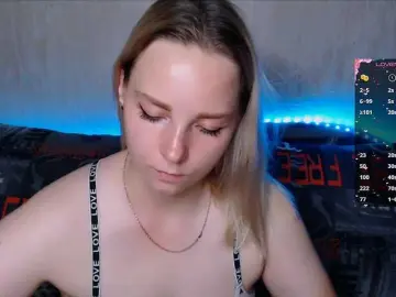 ORNELLAMUTTY  live sex cam