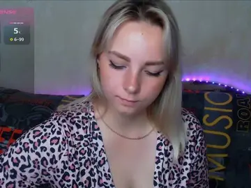 ORNELLAMUTTY  live sex cam