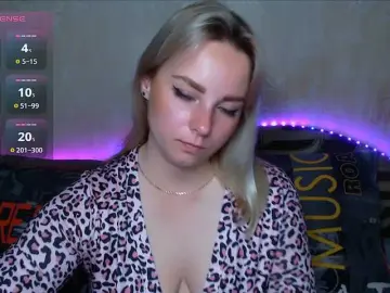 ORNELLAMUTTY  live sex cam
