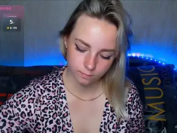 ORNELLAMUTTY  live sex cam