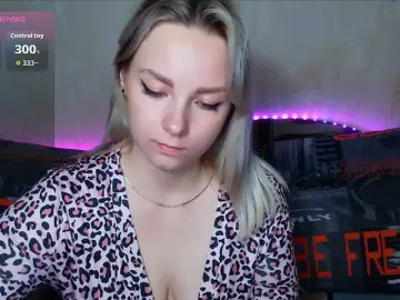 ORNELLAMUTTY  live sex cam