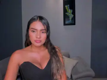 SophieWatsonX  live sex cam