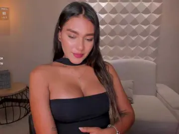 SophieWatsonX  live sex cam