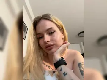VladaMais  live sex cam