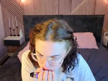 Wullwet-rav  live sex cam