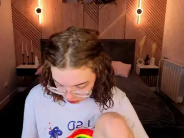 Wullwet-rav  live sex cam