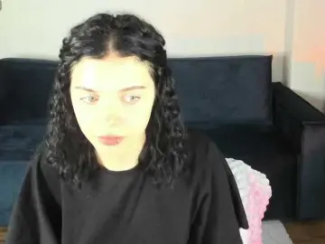 Wullwet-rav  live sex cam
