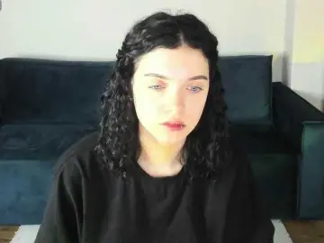 Wullwet-rav  live sex cam